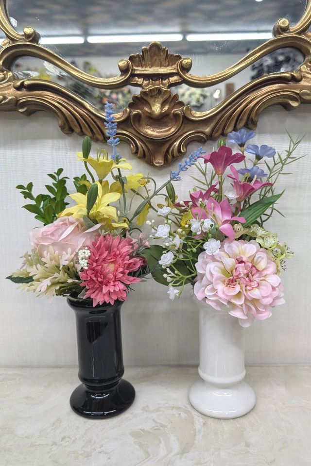 【アーティフィシャルフラワー・造花 お仏壇向けリトル仏花・ミニ供花】リトルリリーやダリアのミックス供花－1束タイプ