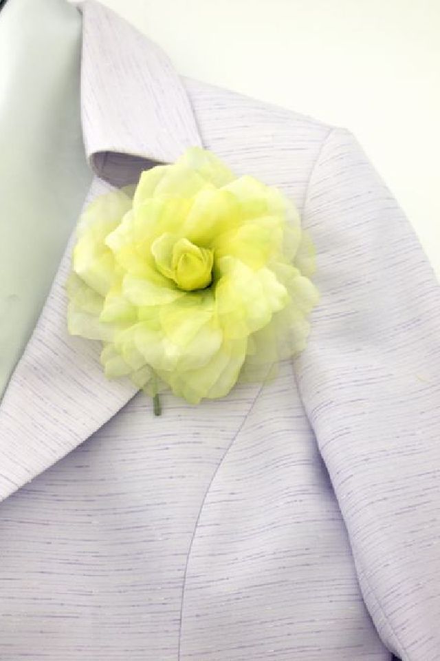 【アートフラワー・染花 コサージュ】ナンシーのコサージュ