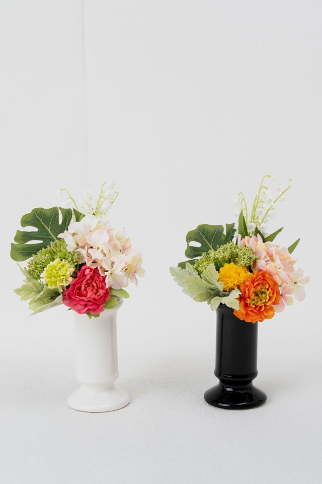 【アーティフィシャルフラワー・造花 お仏壇向けリトル仏花・供花】スズランとラナンキュラスのミニ供花－1束タイプ