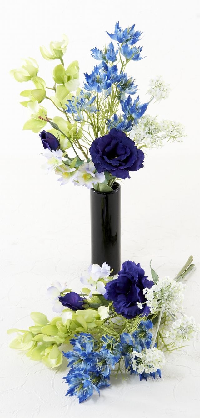 【お墓・仏壇用 造花の仏花・供花】トルコキョウとコーンフラワーの仏花セット（左右１対）