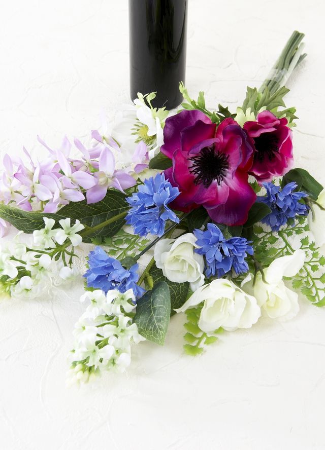 【お墓・仏壇用 造花の仏花・供花】アネモネとヤグルマソウの仏花セット(左右1対)