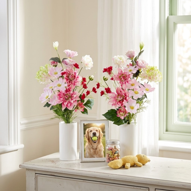 【造花・アーティフィシャルフラワー 仏花・供花】ダリアとマムの洋花モダン墓花（左右１対セット）